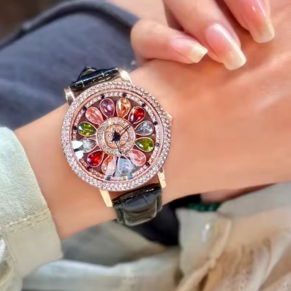 Luxury Rotating Petal Flower Dial Diamond Crystal Watch main image 5